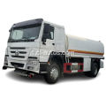 Sinotruk Howo 14000L Truck di serbatoi a olio